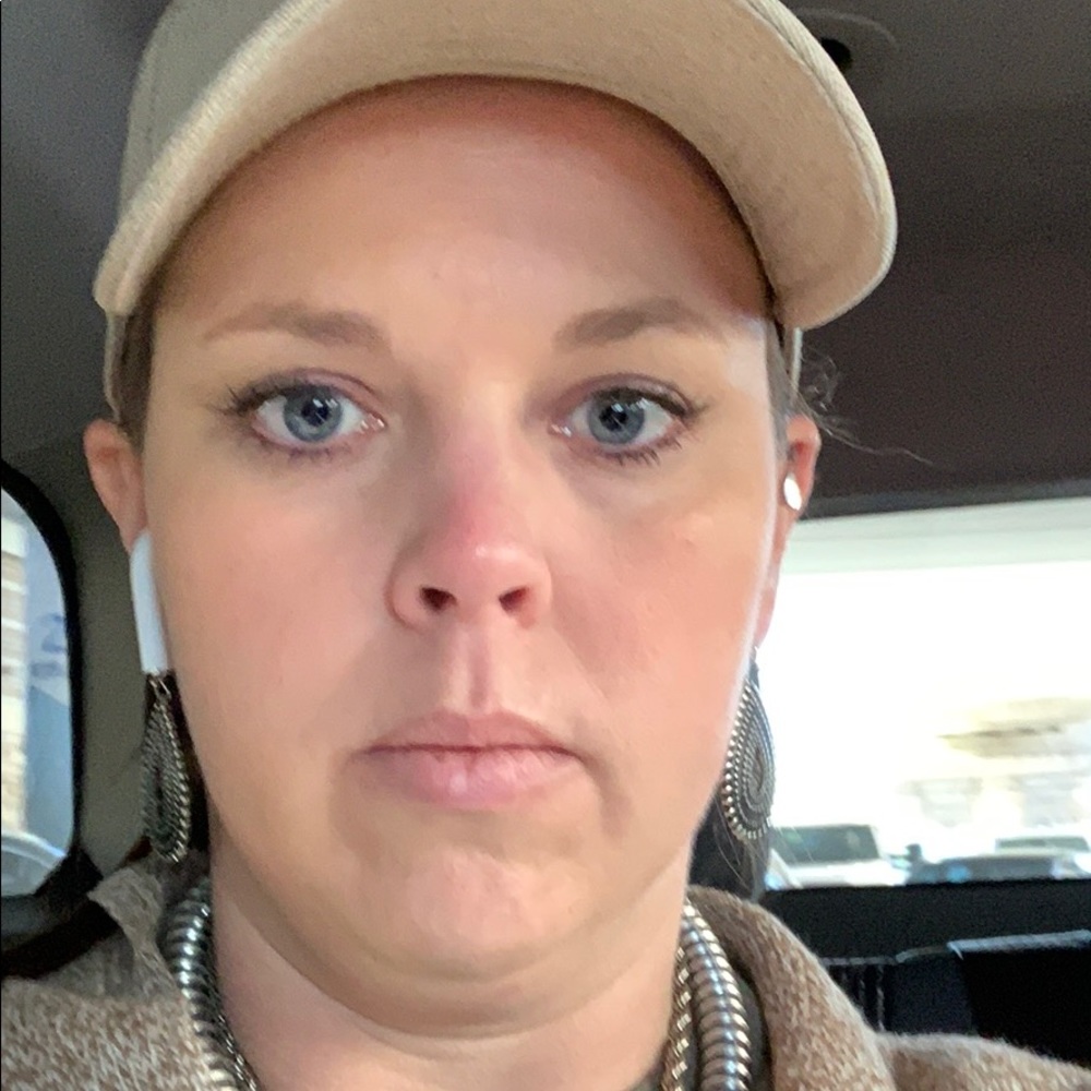 Meet your Posher, Katie